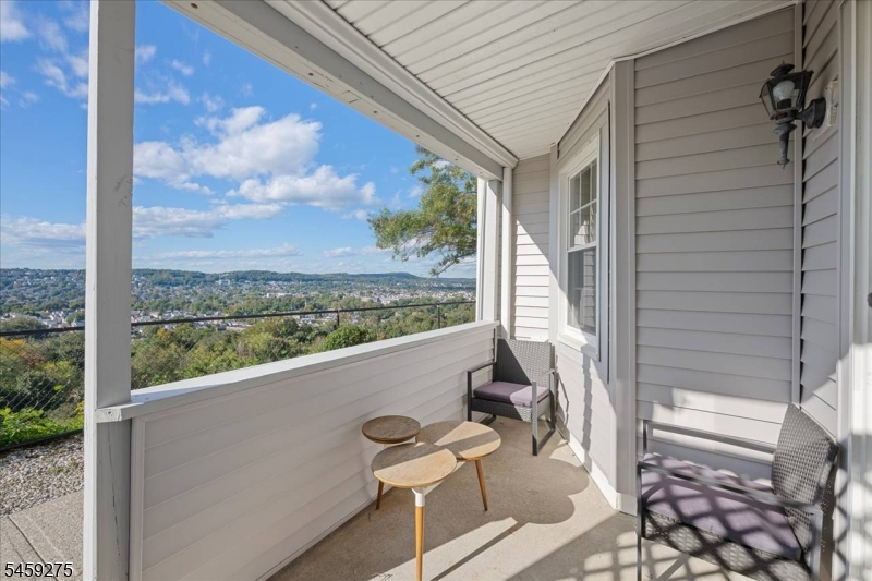 62 Amethyst Lane Paterson NJ 07501