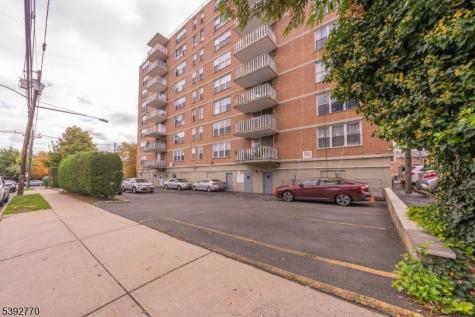 704 712 N Broad Street Elizabeth NJ 07208