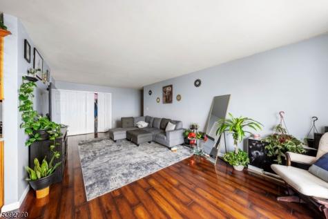 704 712 N Broad Street Elizabeth NJ 07208