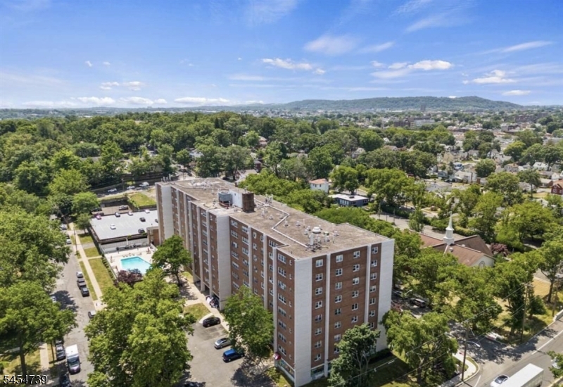 39 E 39th Street Paterson NJ 07514