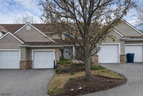 113 Bourne Ci Hardyston NJ 07419