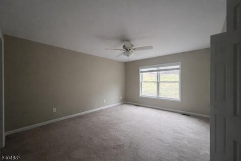 113 Bourne Ci Hardyston NJ 07419