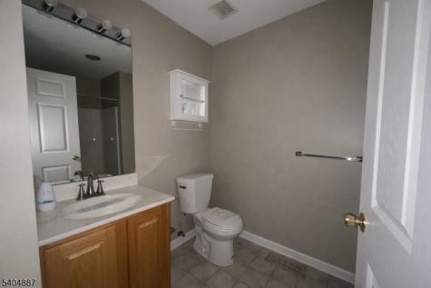 113 Bourne Ci Hardyston NJ 07419