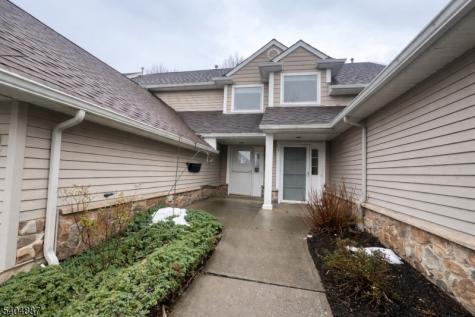 113 Bourne Ci Hardyston NJ 07419