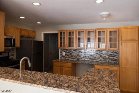 113 Bourne Ci Hardyston NJ 07419