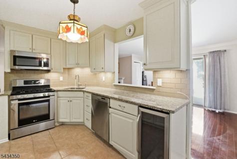 26 Hart Drive West Orange NJ 07052