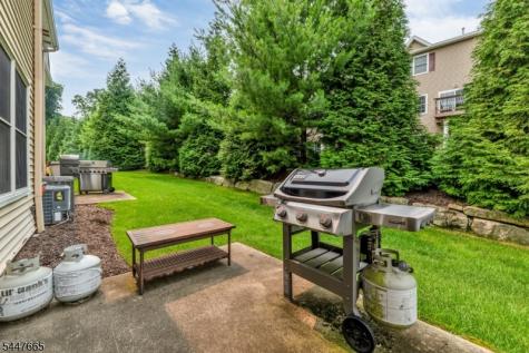 15 Halina Lane Butler NJ 07405