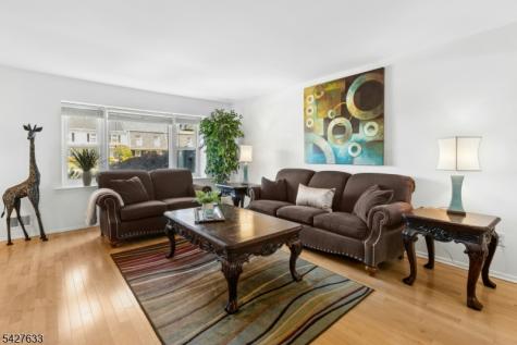 44 Tisbury Court Scotch Plains NJ 07076