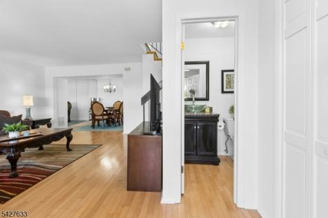 44 Tisbury Court Scotch Plains NJ 07076