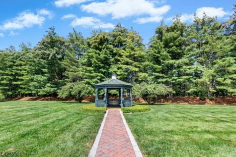 44 Tisbury Court Scotch Plains NJ 07076