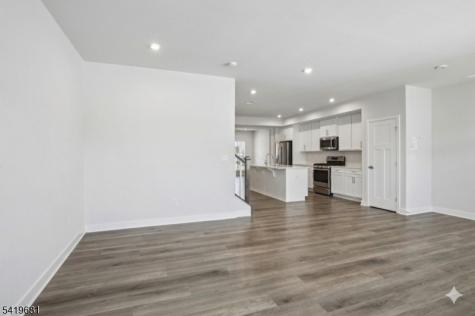49 Owen Court Franklin NJ 08873
