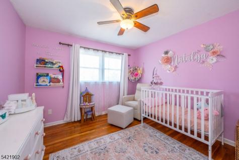 8 Sherbone Place Sayreville NJ 08872