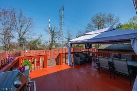 8 Sherbone Place Sayreville NJ 08872