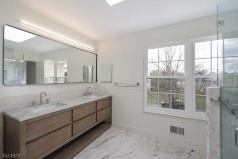 3 Cheyenne Trail Branchburg NJ 08876