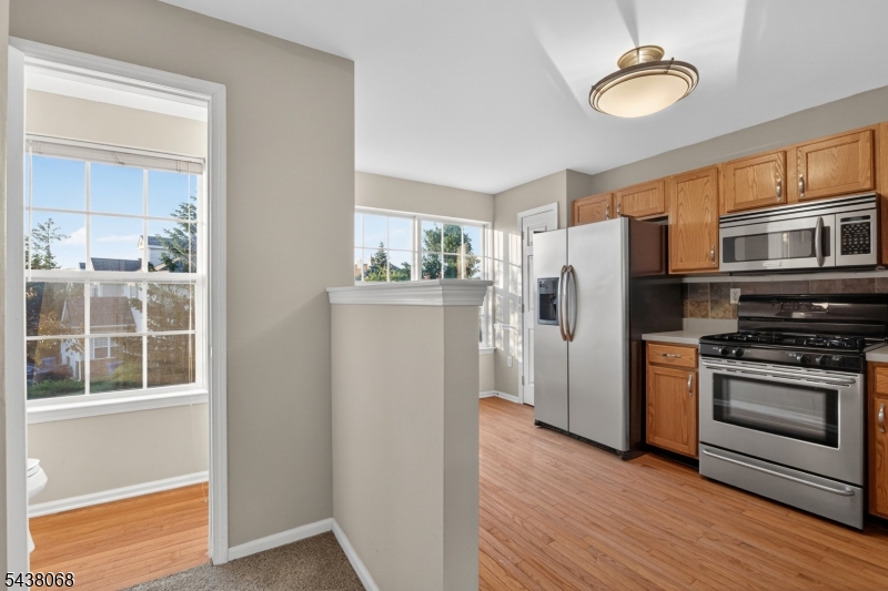 27 Woodlake Drive Sayreville NJ 08859