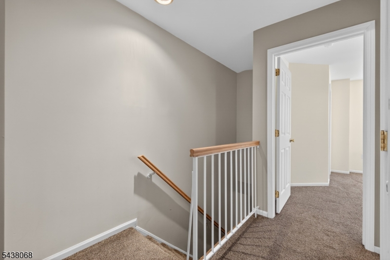 27 Woodlake Drive Sayreville NJ 08859