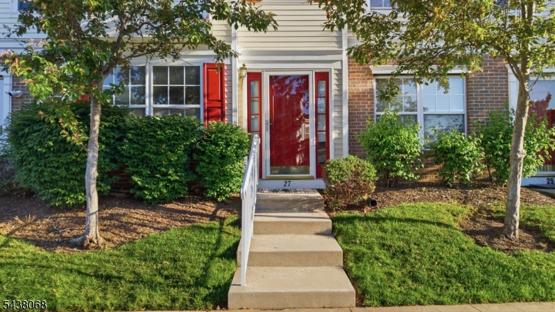 27 Woodlake Drive Sayreville NJ 08859