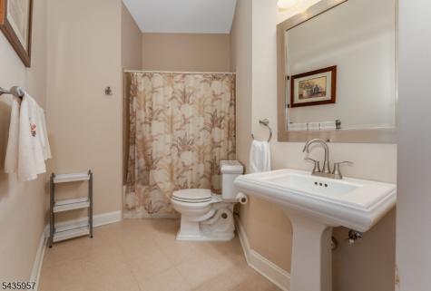 379 Victoria Drive Bridgewater NJ 08807