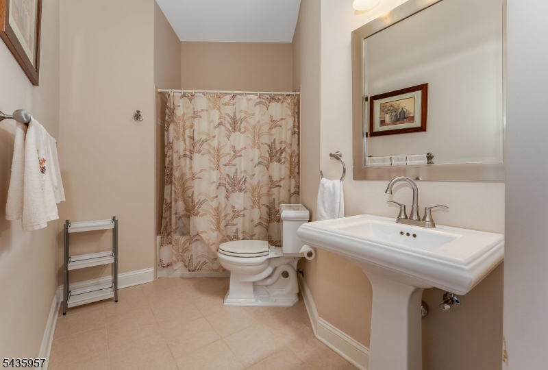 379 Victoria Drive Bridgewater NJ 08807