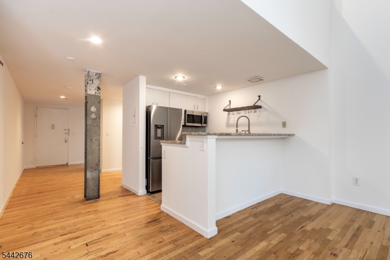 518 Gregory Ave A203 Weehawken NJ 07086