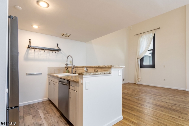 518 Gregory Ave A203 Weehawken NJ 07086