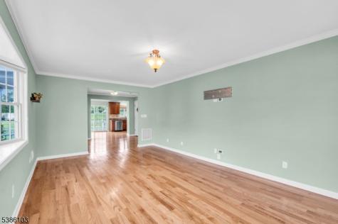 10 Harvey Court Clark NJ 07066
