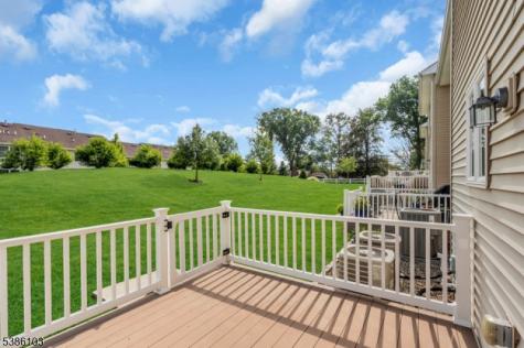 10 Harvey Court Clark NJ 07066