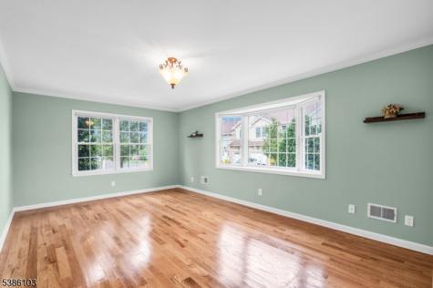 10 Harvey Court Clark NJ 07066