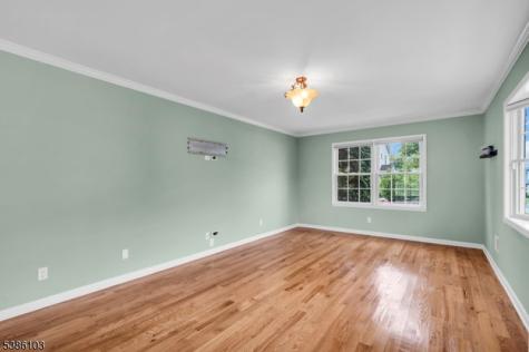 10 Harvey Court Clark NJ 07066