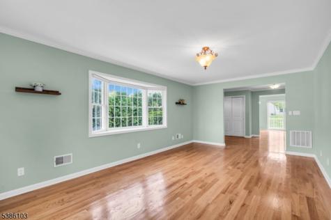 10 Harvey Court Clark NJ 07066
