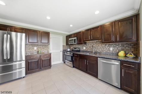 717 Stony Brook Way North Brunswick NJ 08902