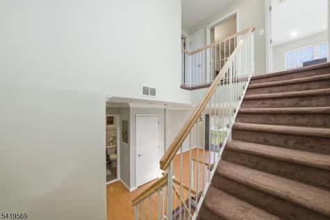 717 Stony Brook Way North Brunswick NJ 08902