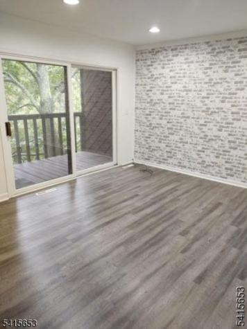5 Village Way Vernon NJ 07462
