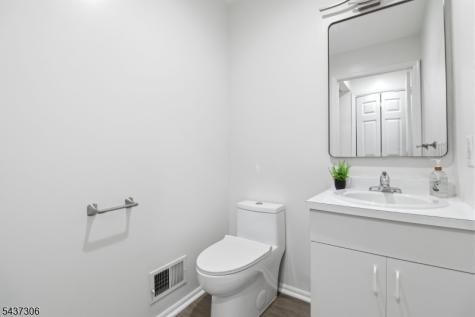 9 Paris Circle West Orange NJ 07052