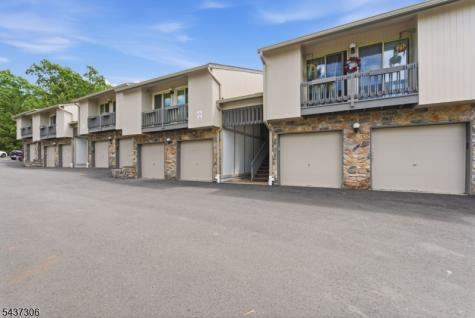 9 Paris Circle West Orange NJ 07052