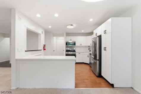 9 Paris Circle West Orange NJ 07052