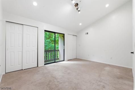 9 Paris Circle West Orange NJ 07052