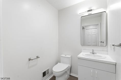 9 Paris Circle West Orange NJ 07052