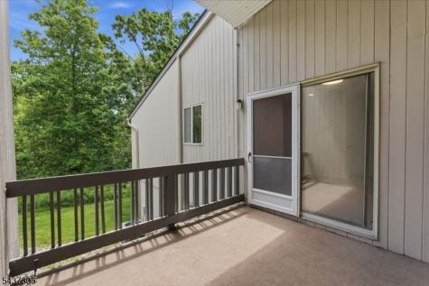 9 Paris Circle West Orange NJ 07052