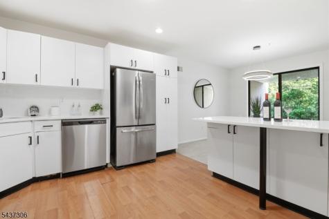9 Paris Circle West Orange NJ 07052
