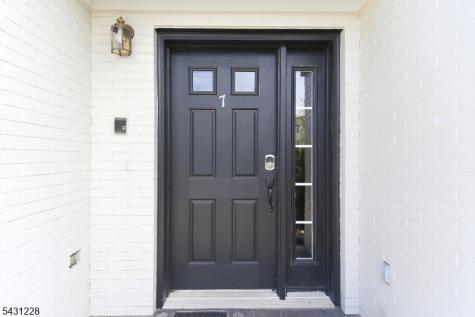 7 Harbor Front Ct. Unit C7 Elizabeth NJ 07206