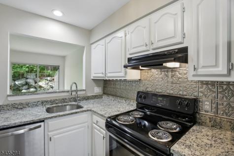 23 Rushmore Lane Allamuchy NJ 07840