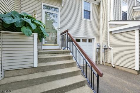 23 Rushmore Lane Allamuchy NJ 07840