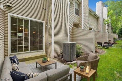23 Rushmore Lane Allamuchy NJ 07840