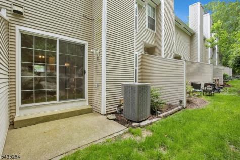23 Rushmore Lane Allamuchy NJ 07840