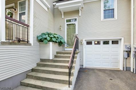 23 Rushmore Lane Allamuchy NJ 07840