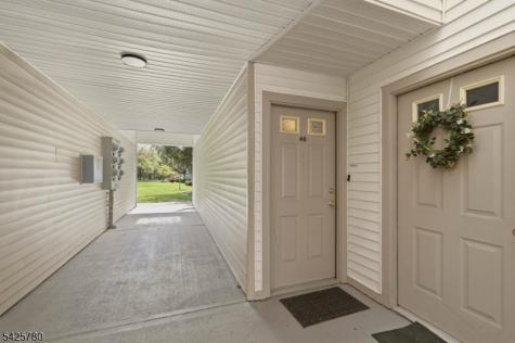 40 Loch Lane Roxbury NJ 07852