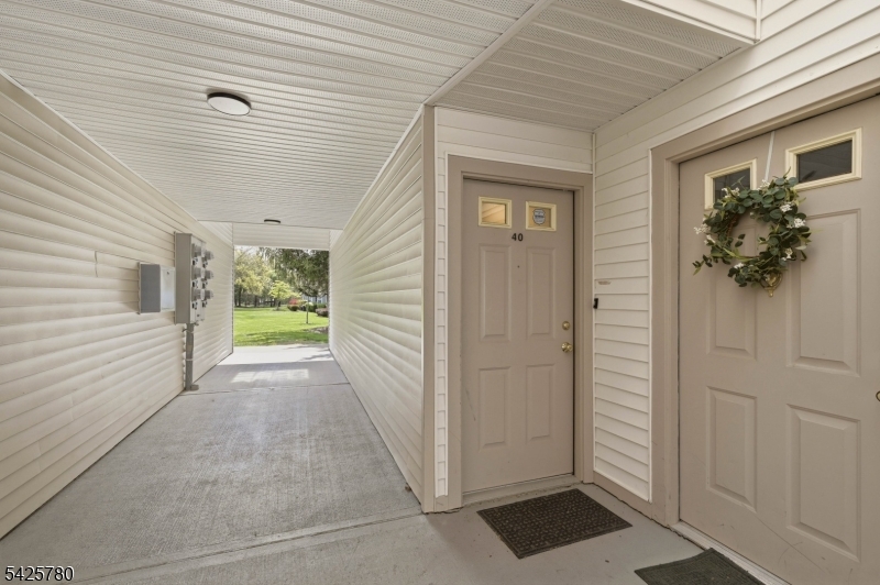40 Loch Lane Roxbury NJ 07852