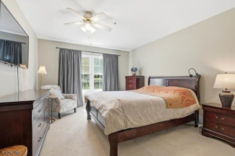 40 Loch Lane Roxbury NJ 07852