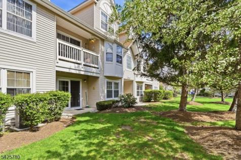 40 Loch Lane Roxbury NJ 07852